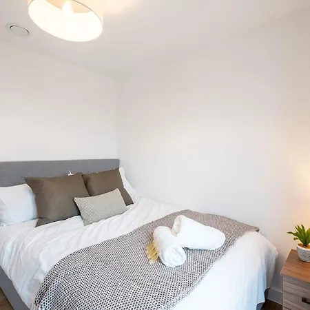 דירה Luxury Penthouse - Prestigious Location